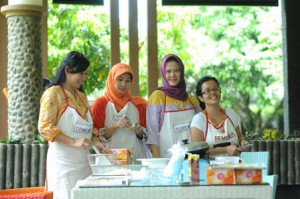 Bergaya di sela memasak