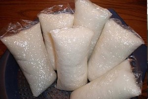 lontong dalam plastik